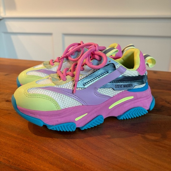 Steve Madden Other - Steve Madden Jpossession Elevated Sneaker Athletic Shoe Youth Kids Size 1